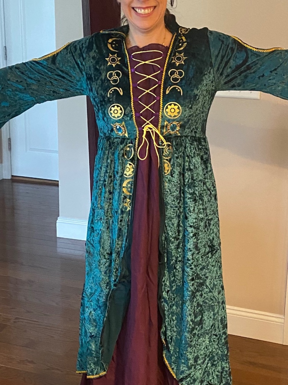 Hocus Pocus Halloween Costume - Winifred